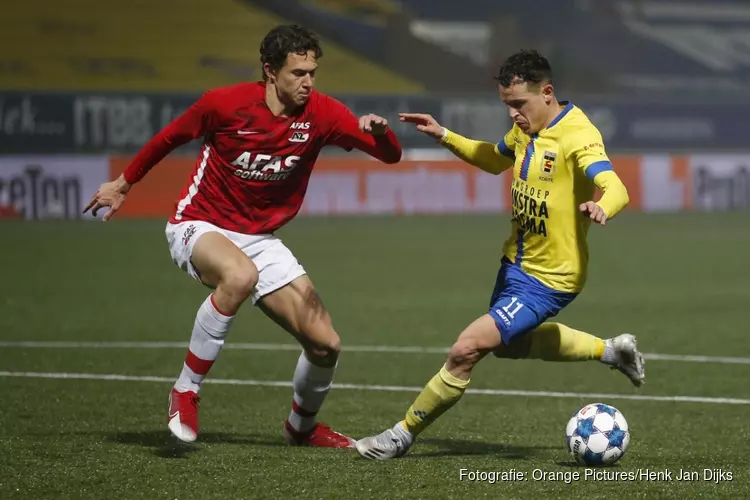 Twee strafschoppen helpen SC Cambuur langs Jong AZ