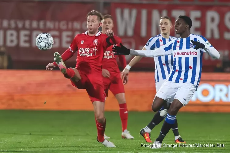FC Twente in slotkwartier langs SC Heerenveen na blunder Mous