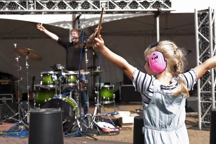 Aftrap culturele seizoen in Súdwest-Fryslân en De Fryske Marren tijdens UITfestival