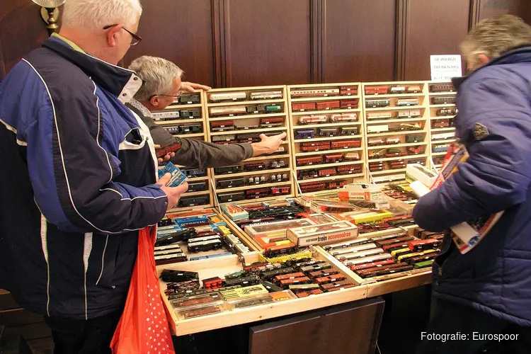 Op zaterdag 25 november aanstaande vindt alweer de modeltreinbeurs in Joure plaats in 't Haske, Vegelinsweg 20 te Joure.